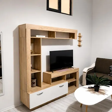 Champs Spacious * Golem (Tirana)